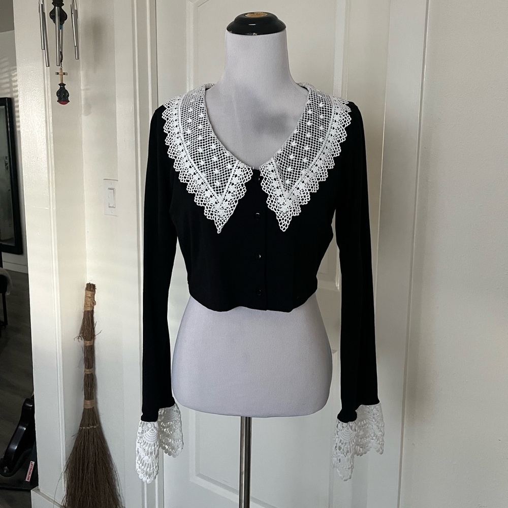 The Grave Girls/ Dollskill long sleeve cropped Cardigan size L